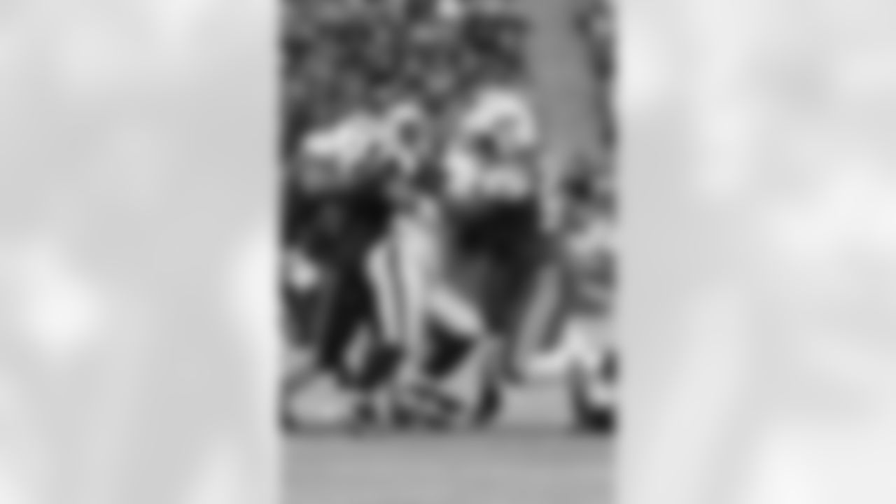 LB #52- David Harris