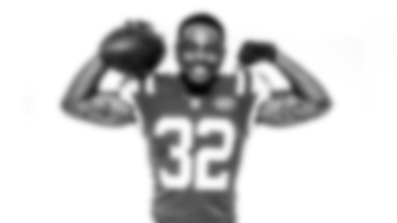 #32 Juston Burris (CB)