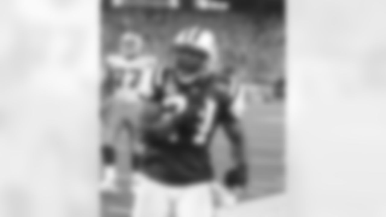 Darrelle Revis