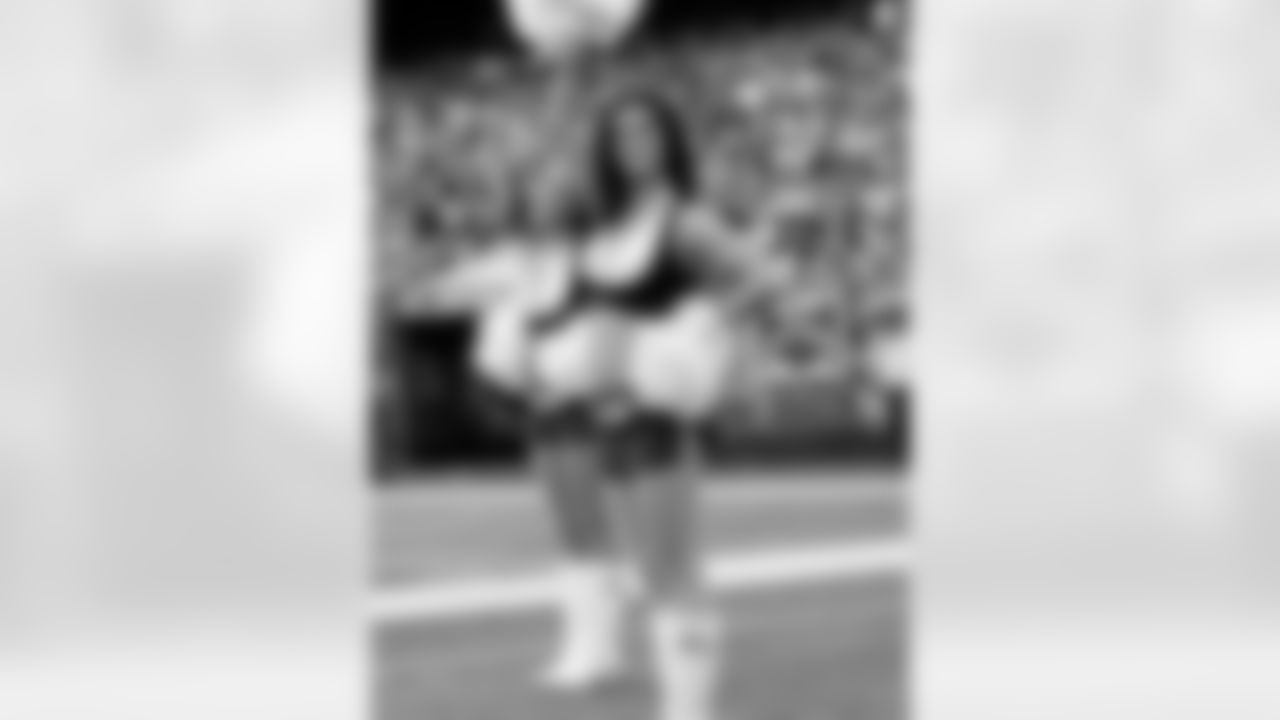 Tia 2009 Flight Crew Member Photos
