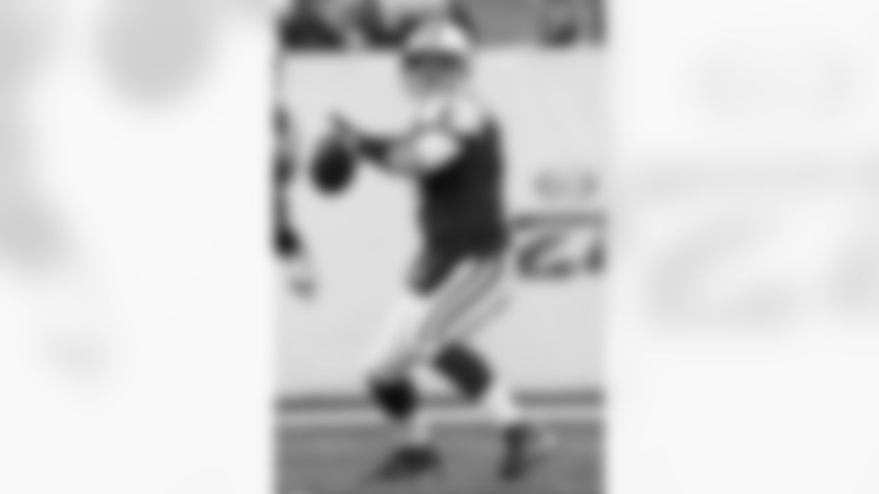 Mark Sanchez Photos