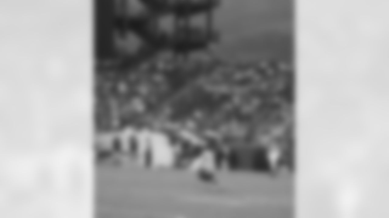 Joe Mcknight Photos