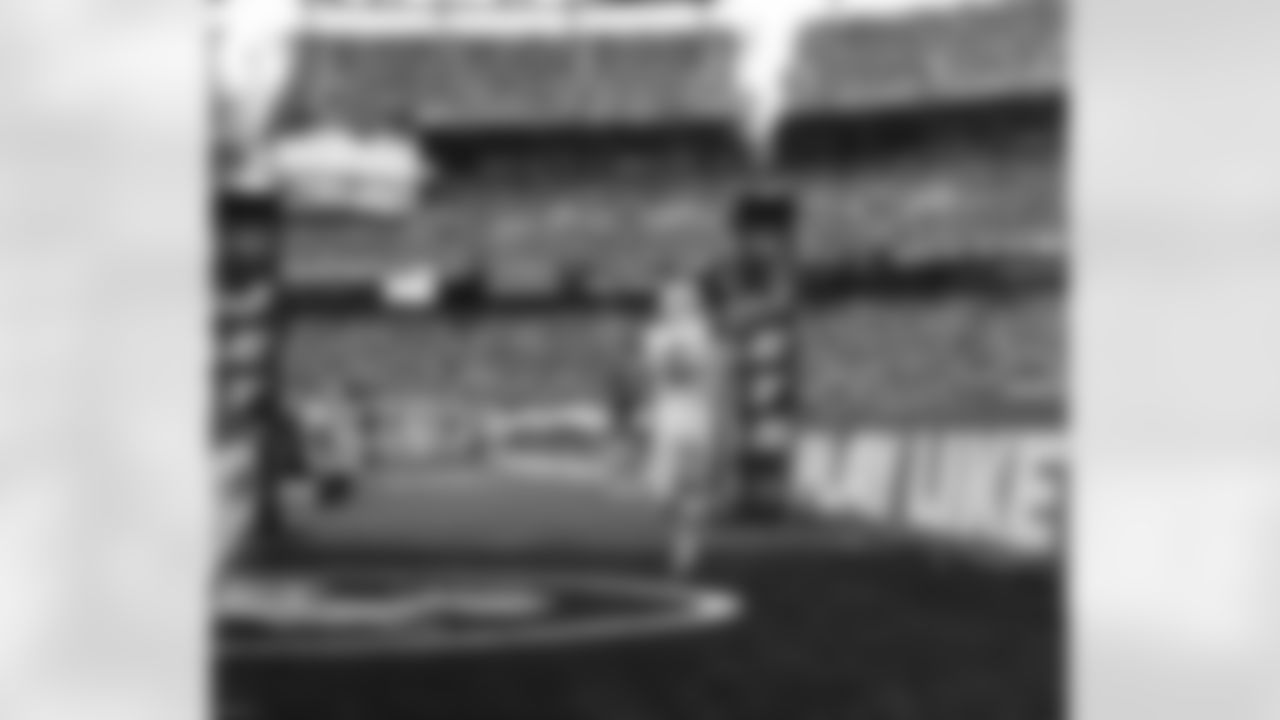Mark Sanchez Photos