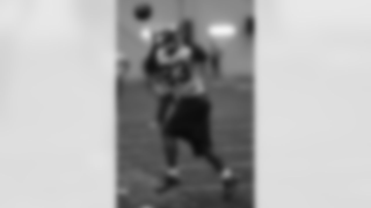RB Shonn Greene Photos
