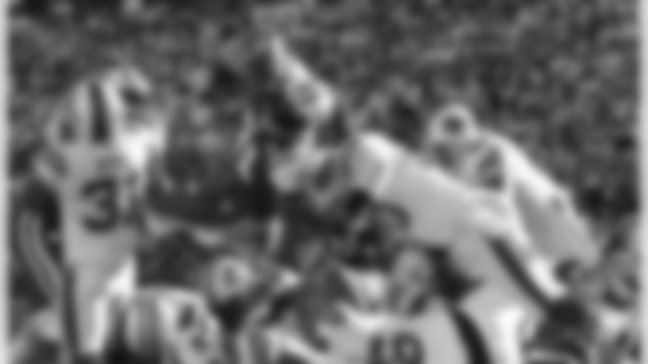 2011 Regular Season Week 9 Jets at Bills Game Photos