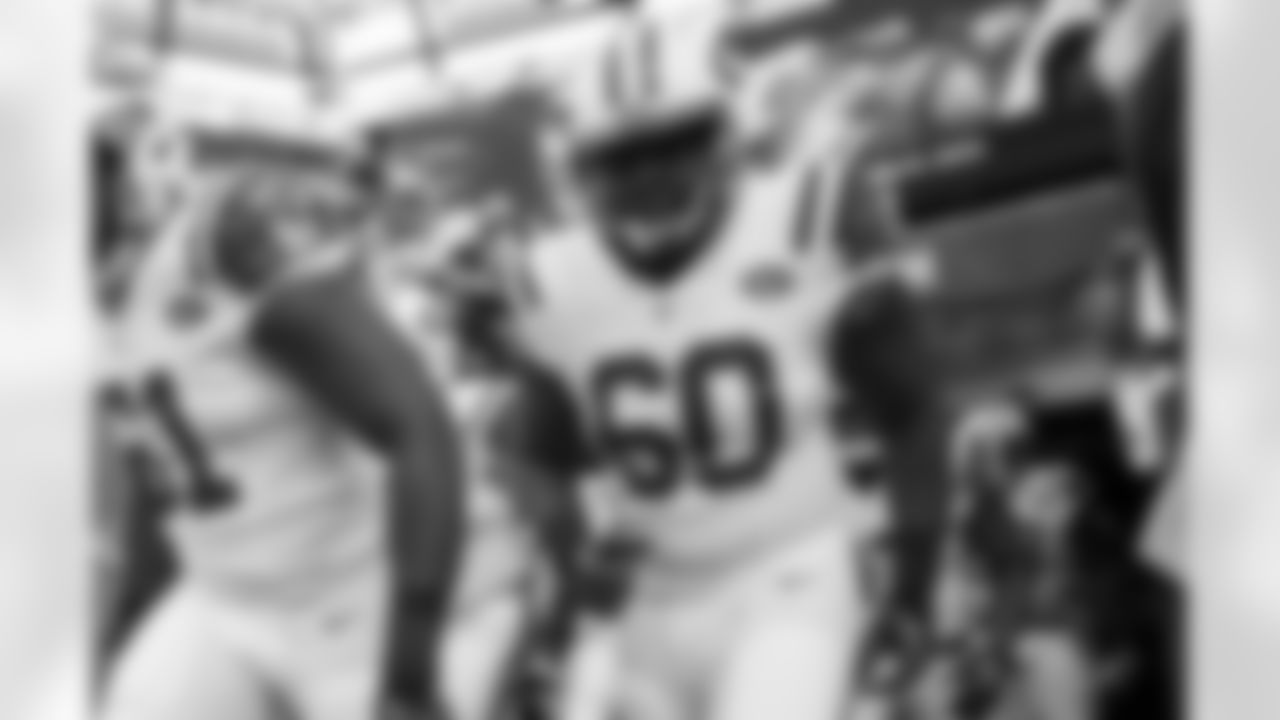DL Tarow Barney