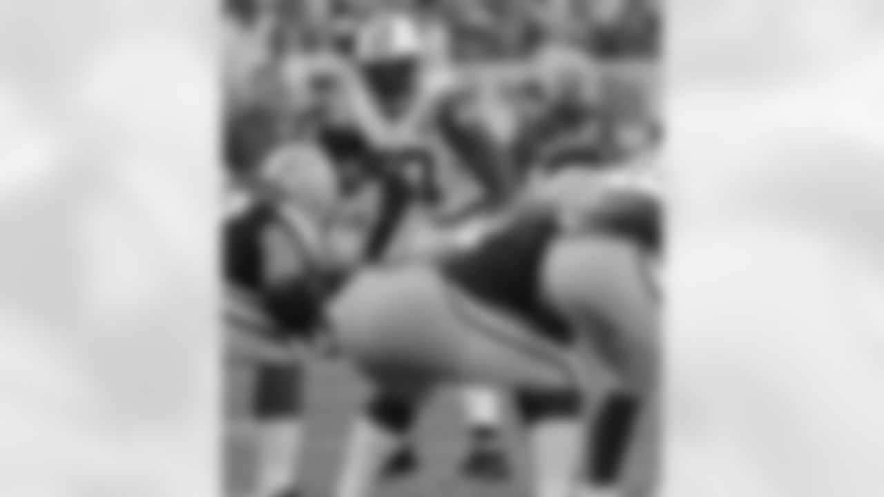 Pace, who is second on the team with 4 sacks, said this week that the team is continuing to work hard, despite a 1-8 record. Look for Pace, being a big veteran presence on a team, to have a big game this week: "It's New York City, man. It's a pressure-filled city. If you let it get to you, it can affect you. Just go out and play and do what you can do. That's where we're at right now."