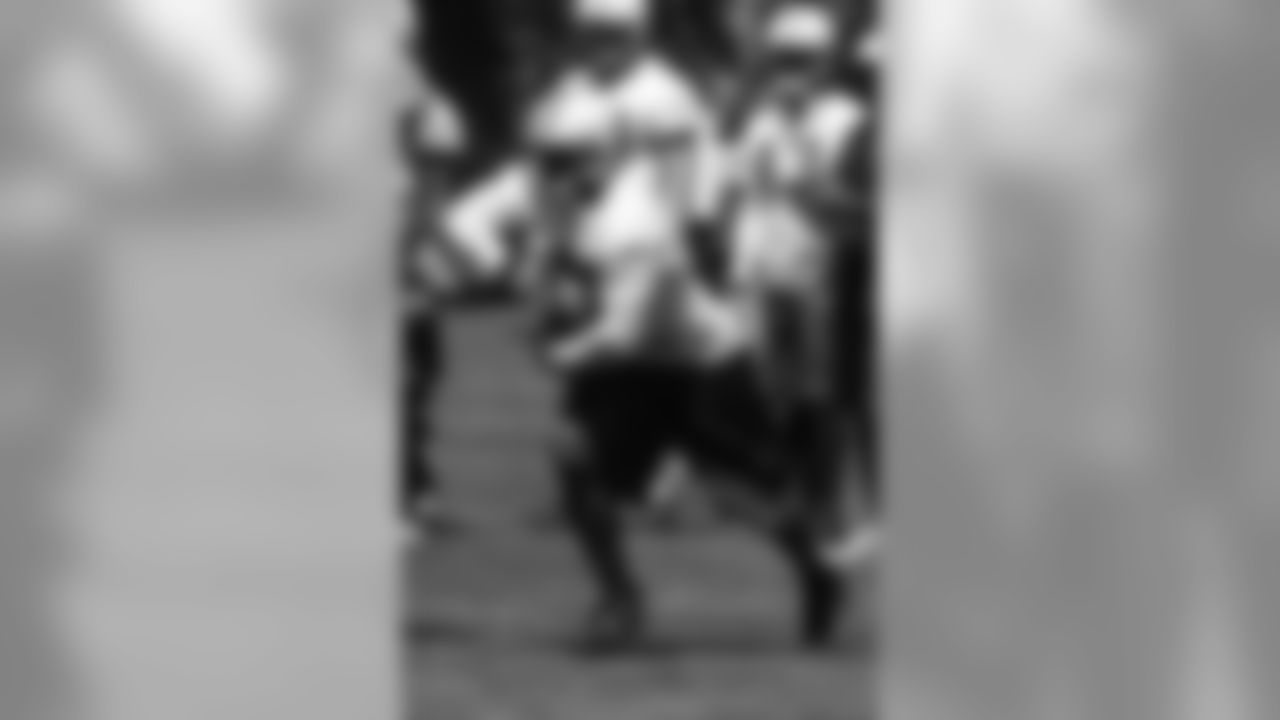 RB Shonn Greene Photos