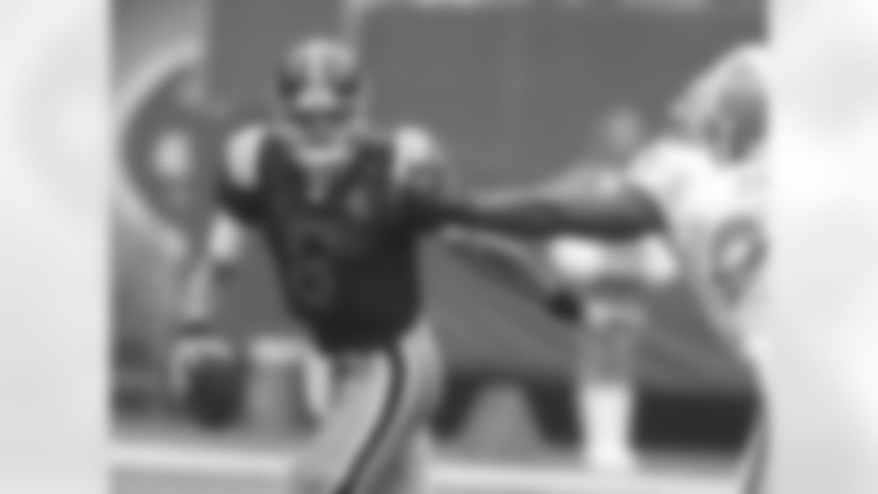 2009 Week 3 - Jets vs Titans Photos