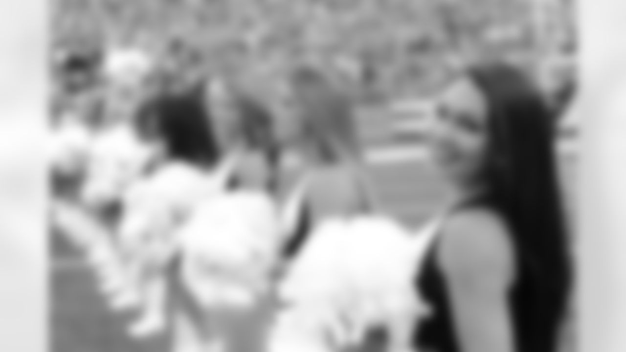 2010 Week 2 Jets vs Patriots Flight Crew Photos