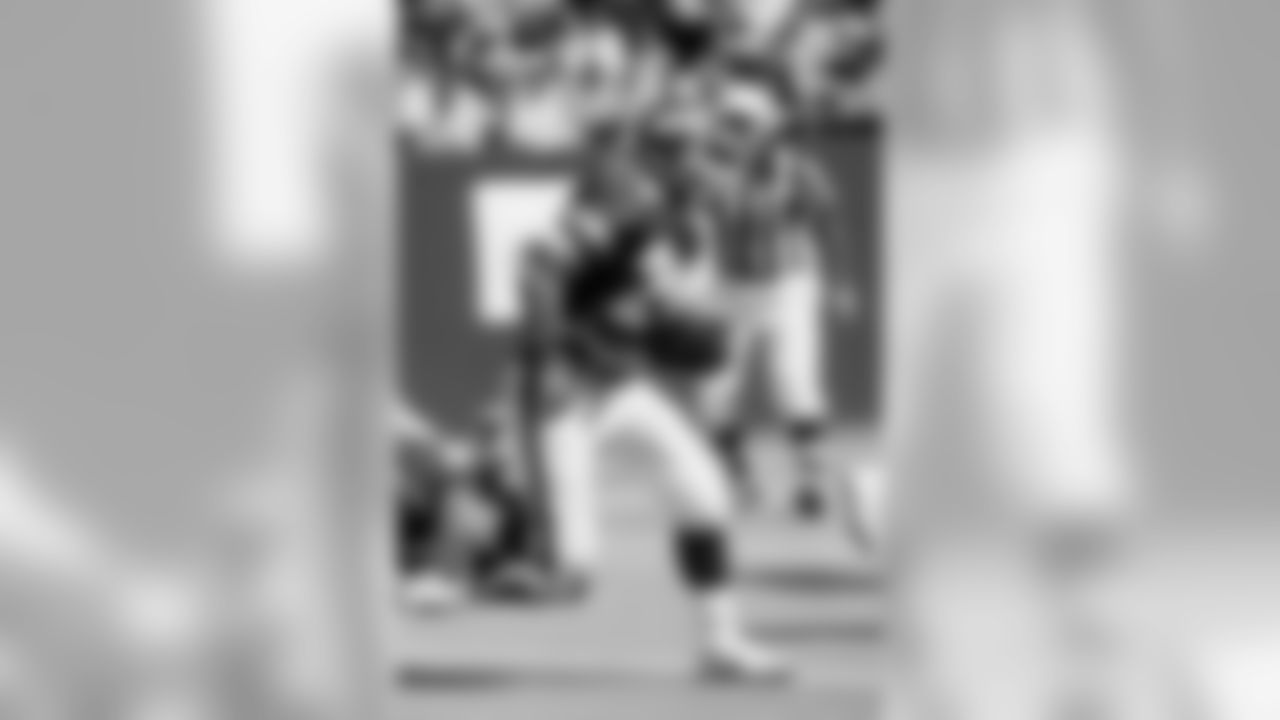 #24 RB- Freeman McNeil (1981-1992)