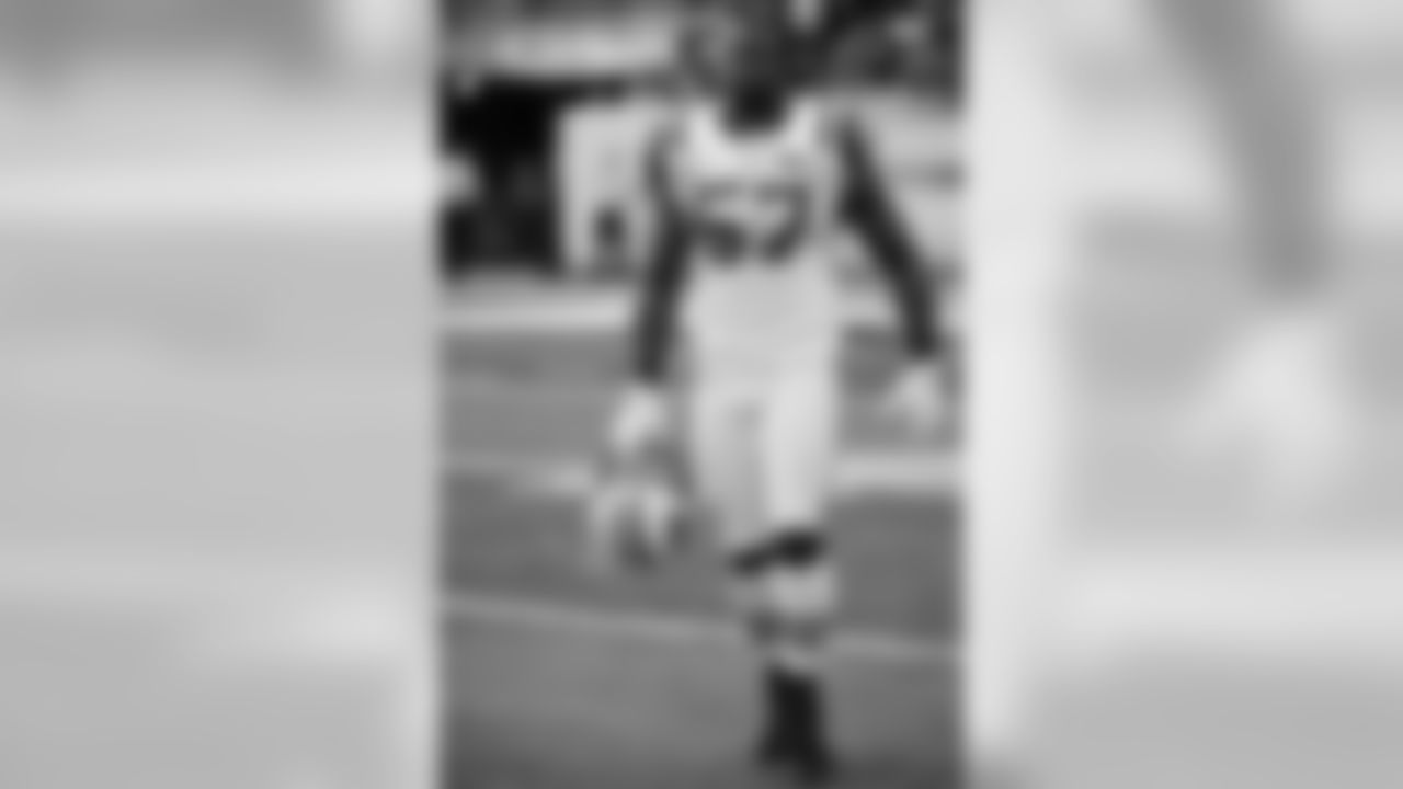 Bart Scott Photos