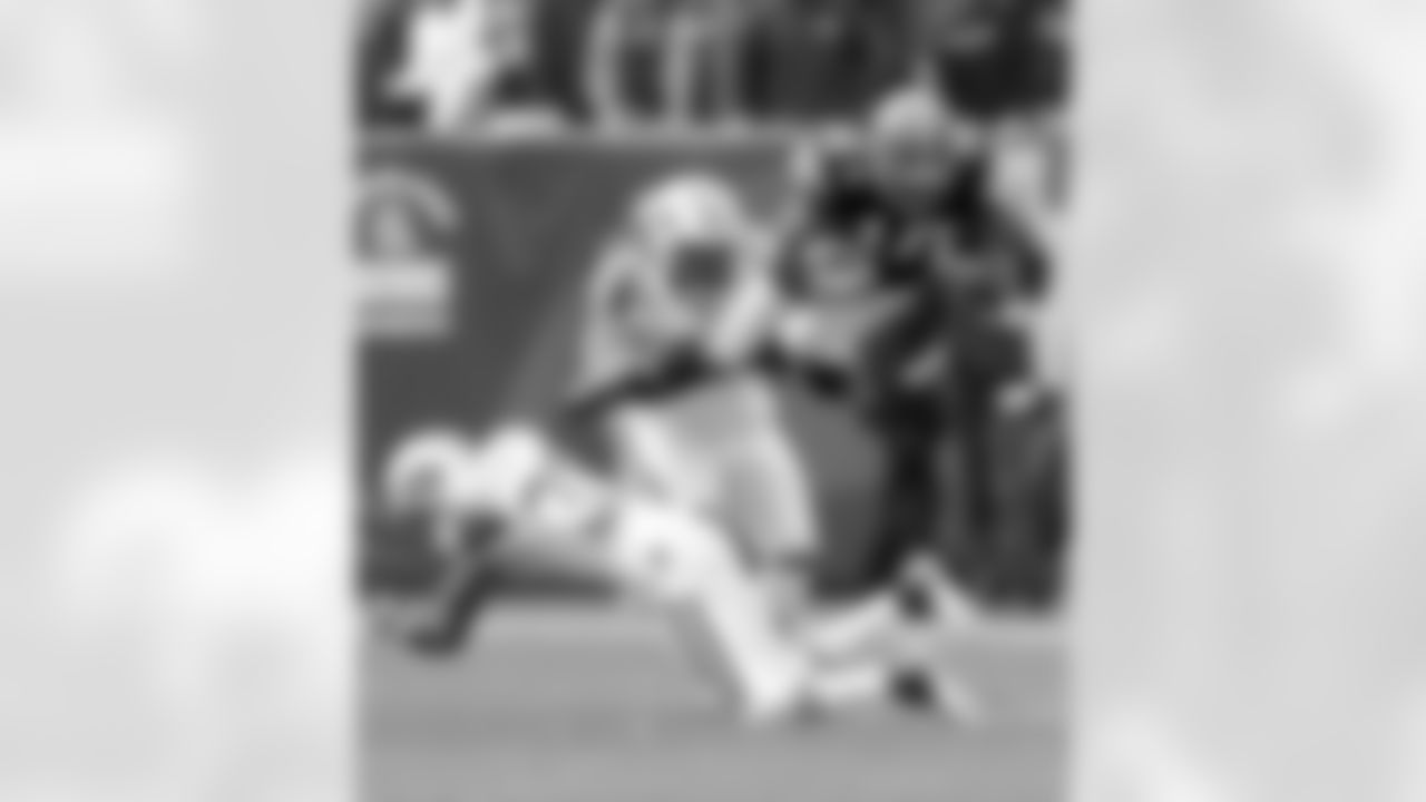 Then-Brown and now-Jet WR Josh Cribbs does his best Superman impression as he goes flying through the air on a tackle by CB Antonio Cromartie during the first quarter of our 26-20 OT victory on 11/14/10.