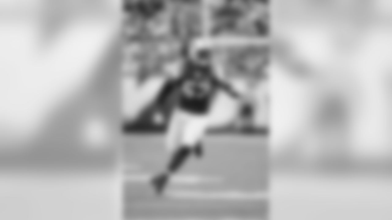 Bart Scott Photos