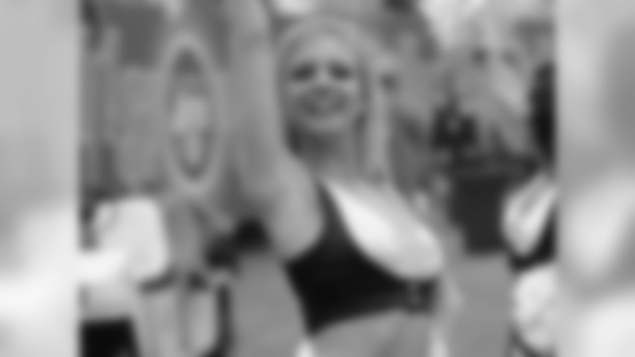 Jacqueline 2009 Flight Crew Member Photos