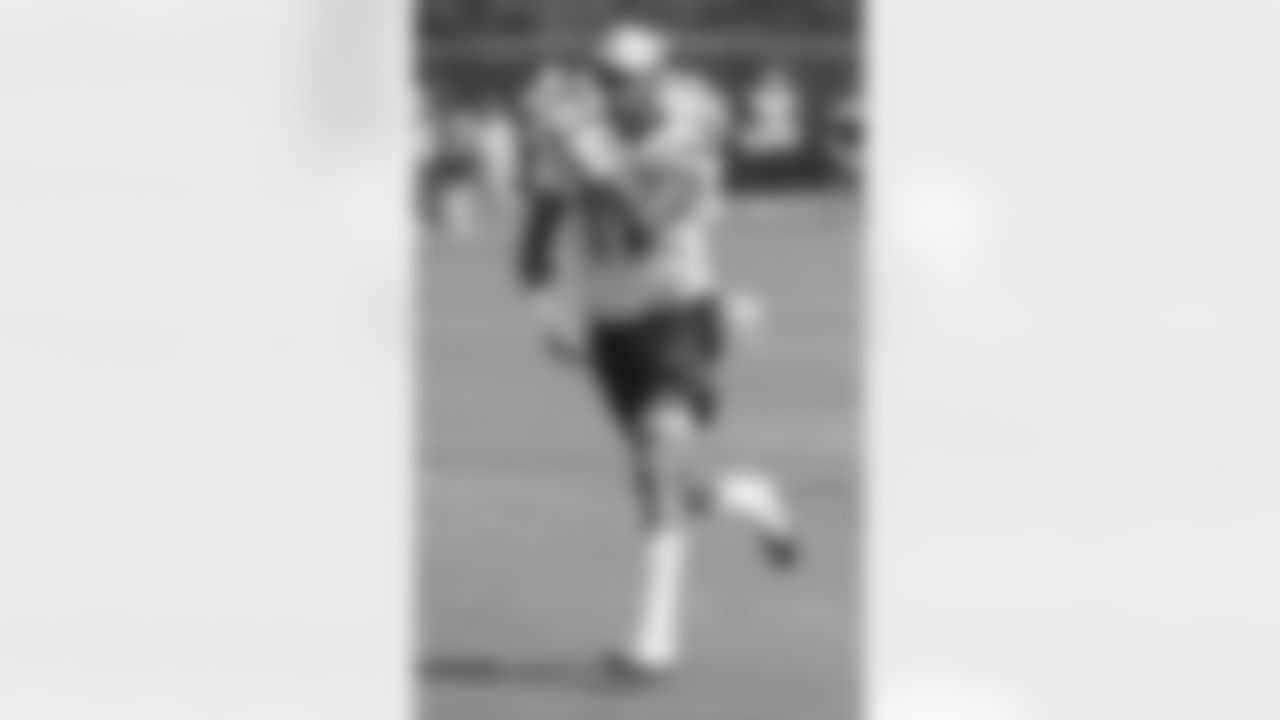 Posey played in 11 games as a rookie and totaled 87 yards on six catches (14 targets).