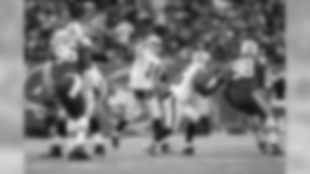 Before last season, 10 of our 12 most recent games vs. Oakland were played on the road. That recent home-away disparity is beginning to even out though, as we will host the Raiders at MetLife Stadium for the second consecutive season in 2014.