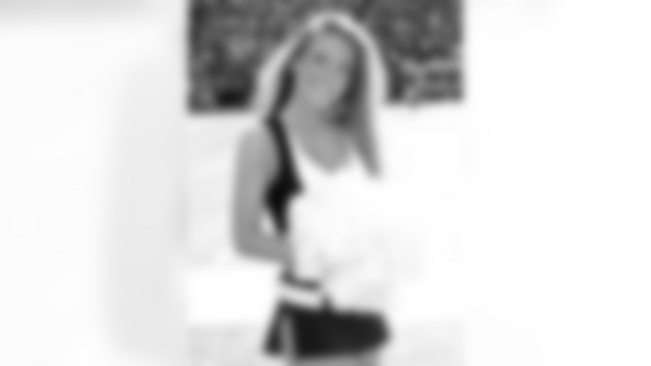 Danielle B. 2009 Flight Crew Member Photos