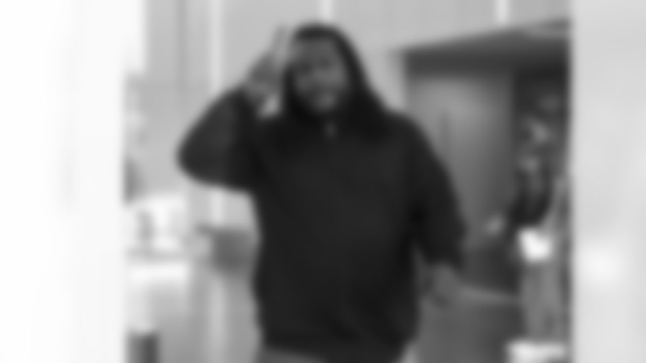 OL Willie Colon