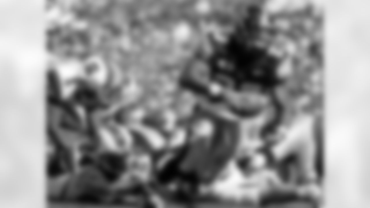 2009 Draft: Jets Third Round Pick - Shonn Greene Photos
