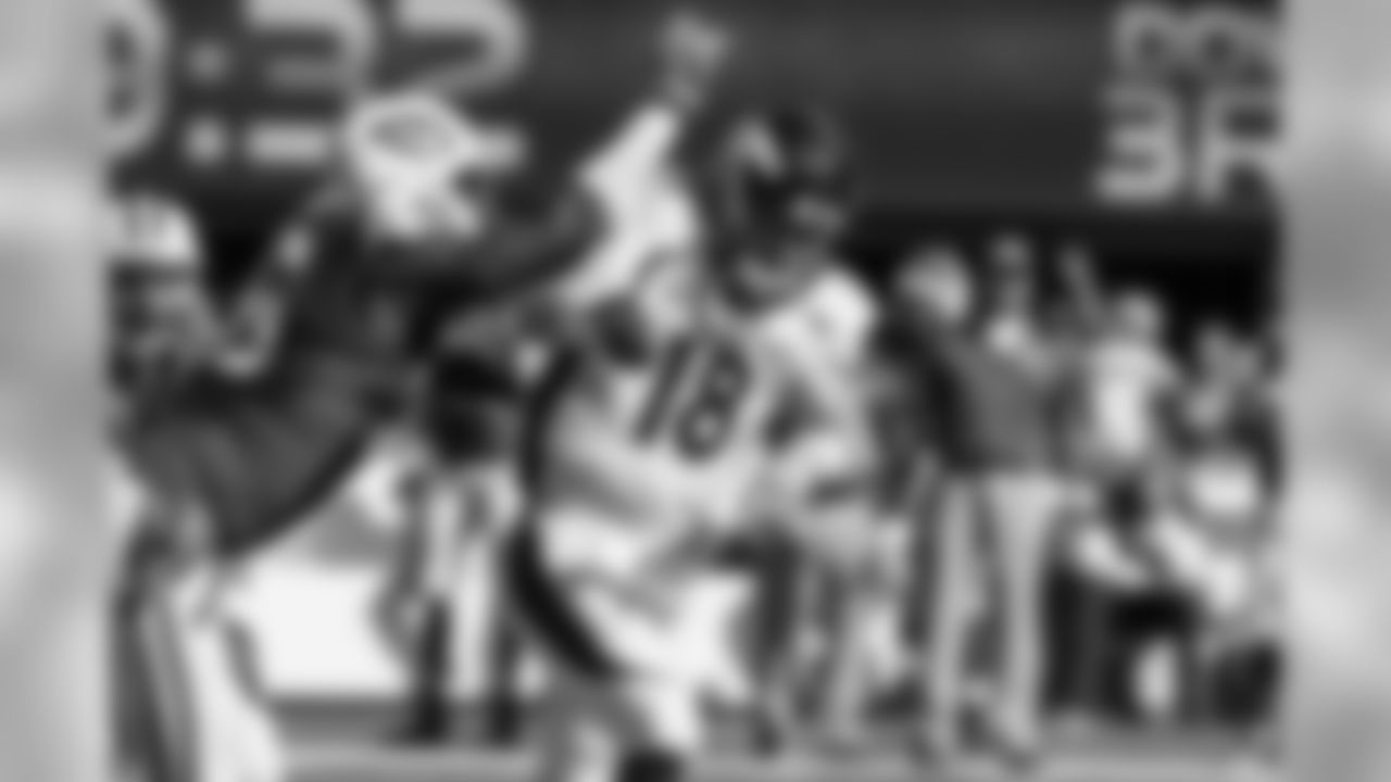 Denver Broncos - Away