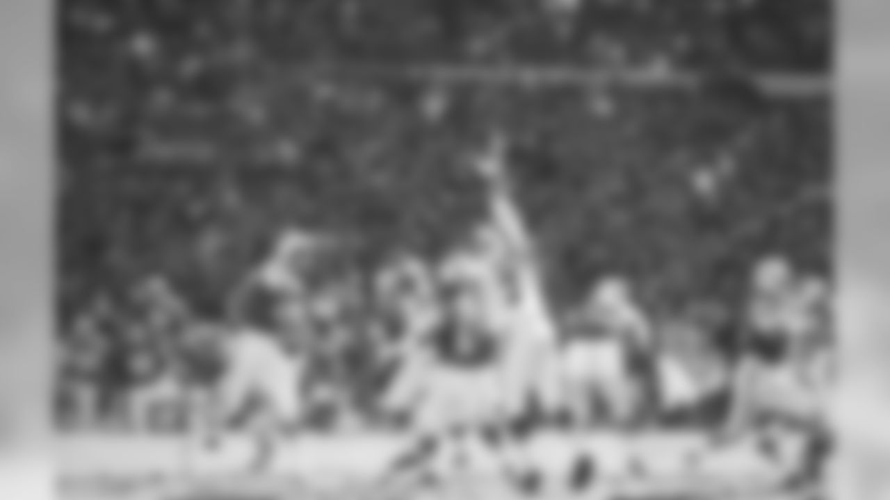Hall of Fame QB Joe Namath throws the ball in a 33-23 loss vs. Buffalo on Sun. 10/30/66 at Shea Stadium. His first professional start came against the Bills one year earlier.