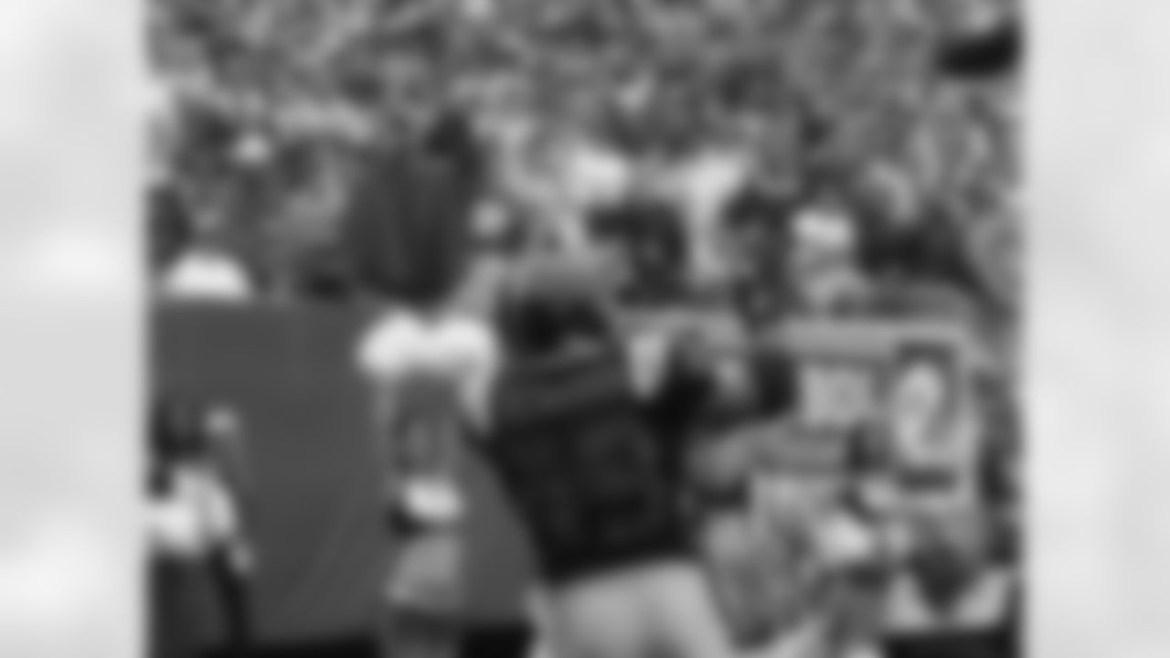 2009 Week 3 - Jets vs Titans Photos