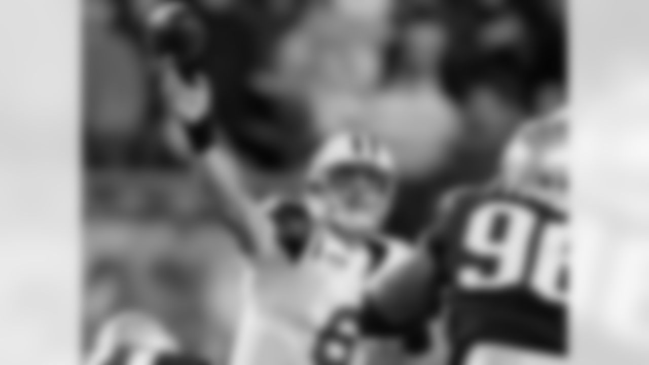 2009 Week 11 Jets at Patriots Photos