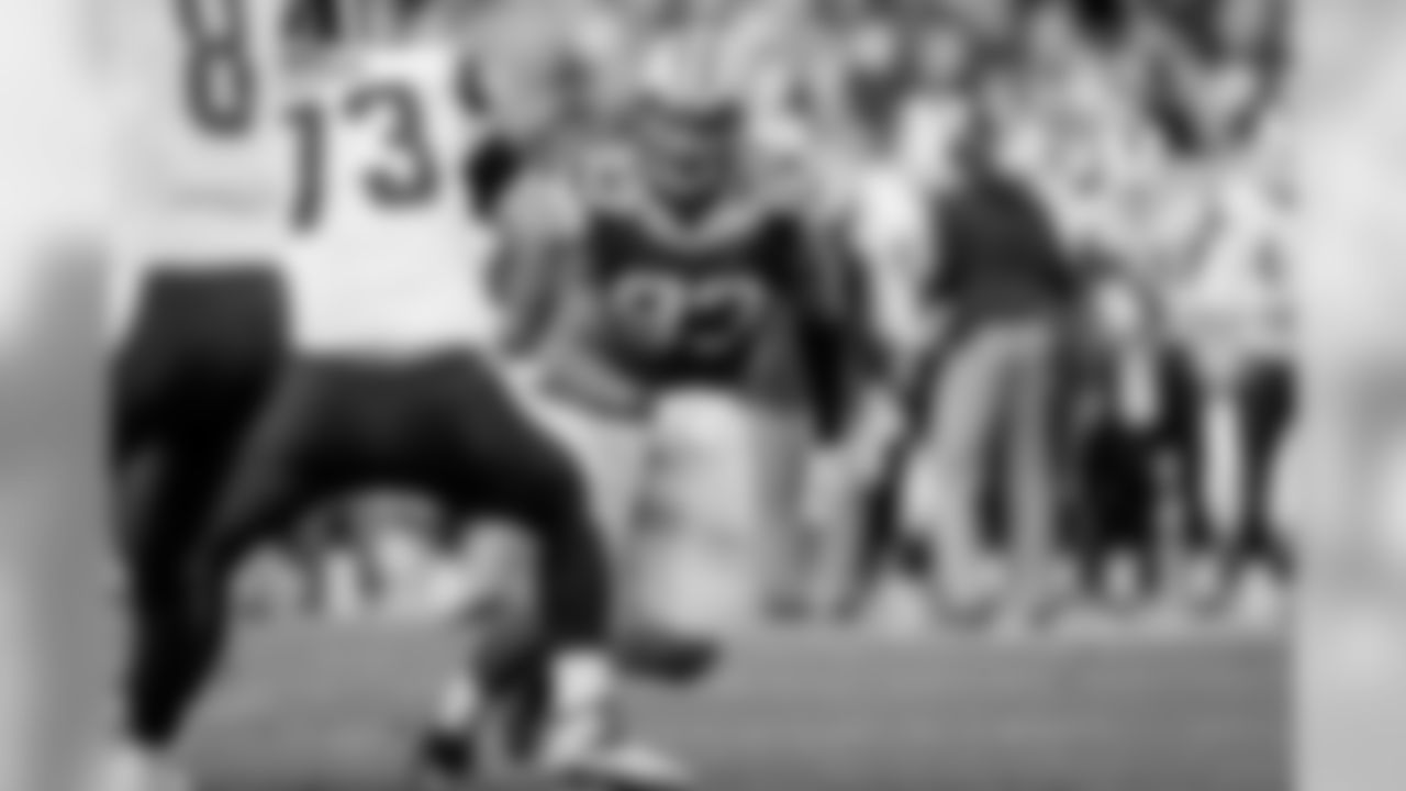 93 — LB Reggie Gilbert