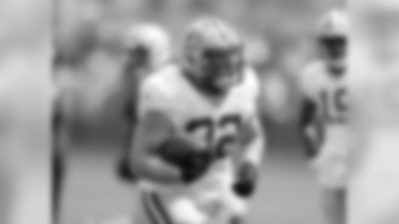 22 started and blocked for the top three rushing performances under Oklahoma head coach Bob Stoops.