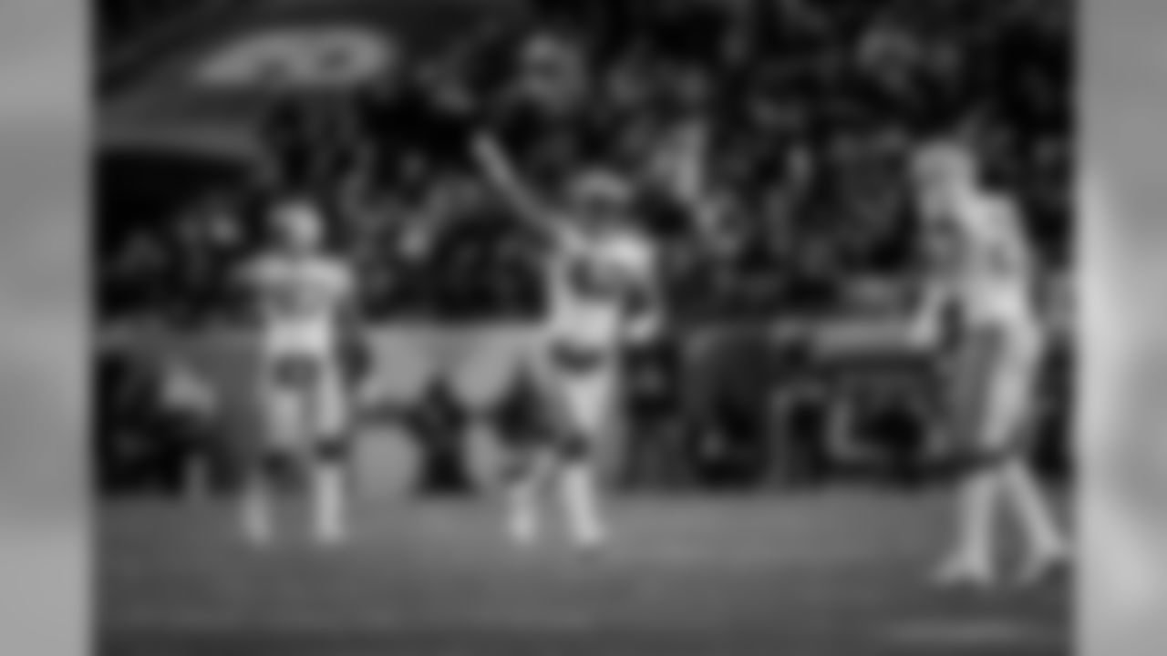 42, suffered a hand injury in practice in advance of the team's Week 6 contest vs. St. Louis in 2011, but remained in the lineup and played the ensuing six games with a cast on.