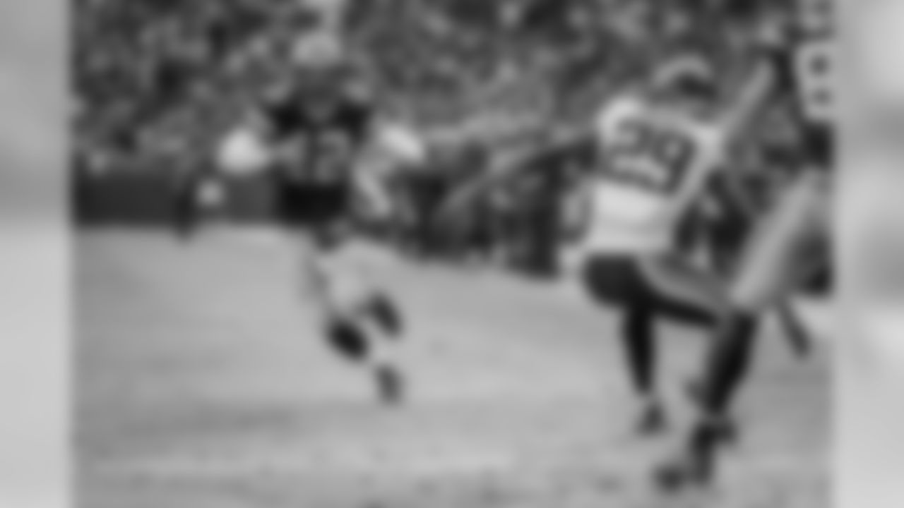 Week 16: Packers 38, Vikings 25 (9-6)