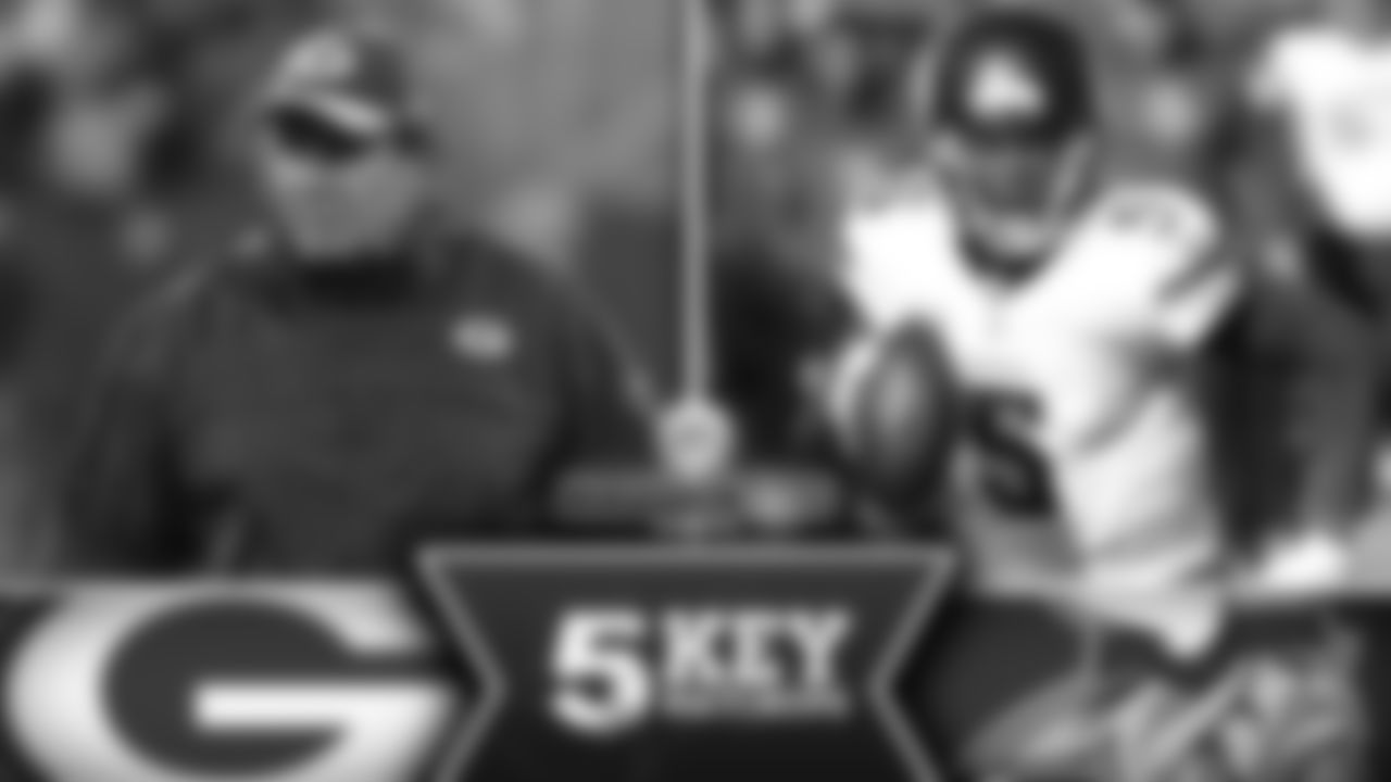 Dom Capers vs. Teddy Bridgewater – The Packers sacked Bridgewater six times back in Week 11, so the Vikings are sure to be better prepared for Green Bay's pass rush this time. Does Capers have any new looks that can keep the promising second-year QB uncertain or off-balance?
