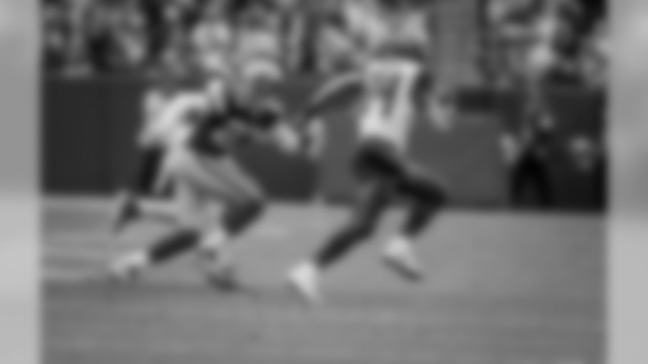 CB Damarious Randall