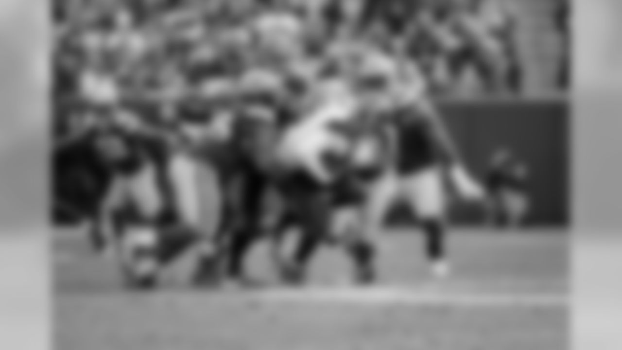 DT Mike Daniels