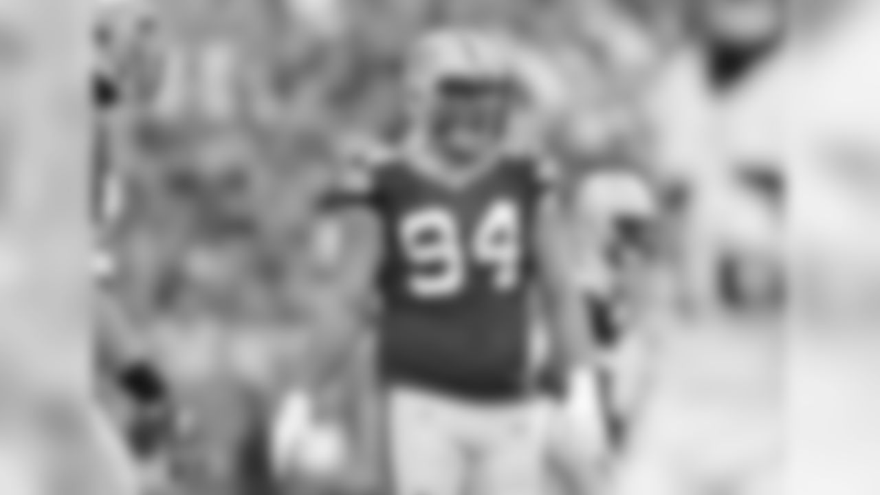 94 — DE Dean Lowry
