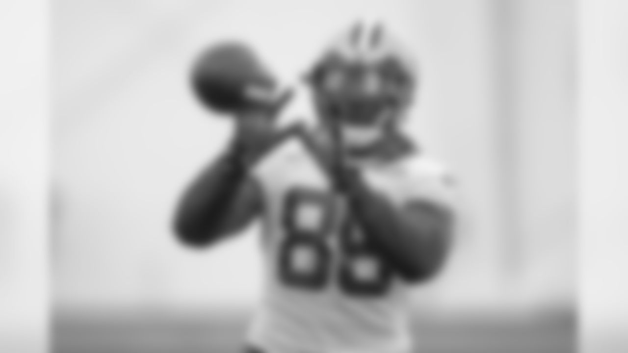 86 - TE Emanuel Byrd