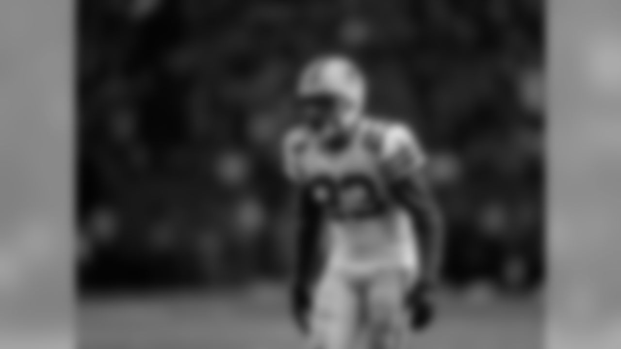 He was named an NJCAA first-team All-American in 2012 at Mesa (Ariz.) Community College after recording 69 tackles (50 solo), nine interceptions, 17 passes defensed, a forced fumble and a fumble recovery.
