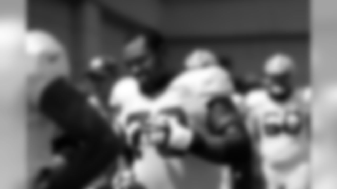 Has been selected to six Pro Bowls (2009-14) during his career and has been named first-team All-Pro by The Associated Press four times (2009-12). Is tied with Ravens G Marshal Yanda for the most Pro Bowl appearances by a guard since '09.