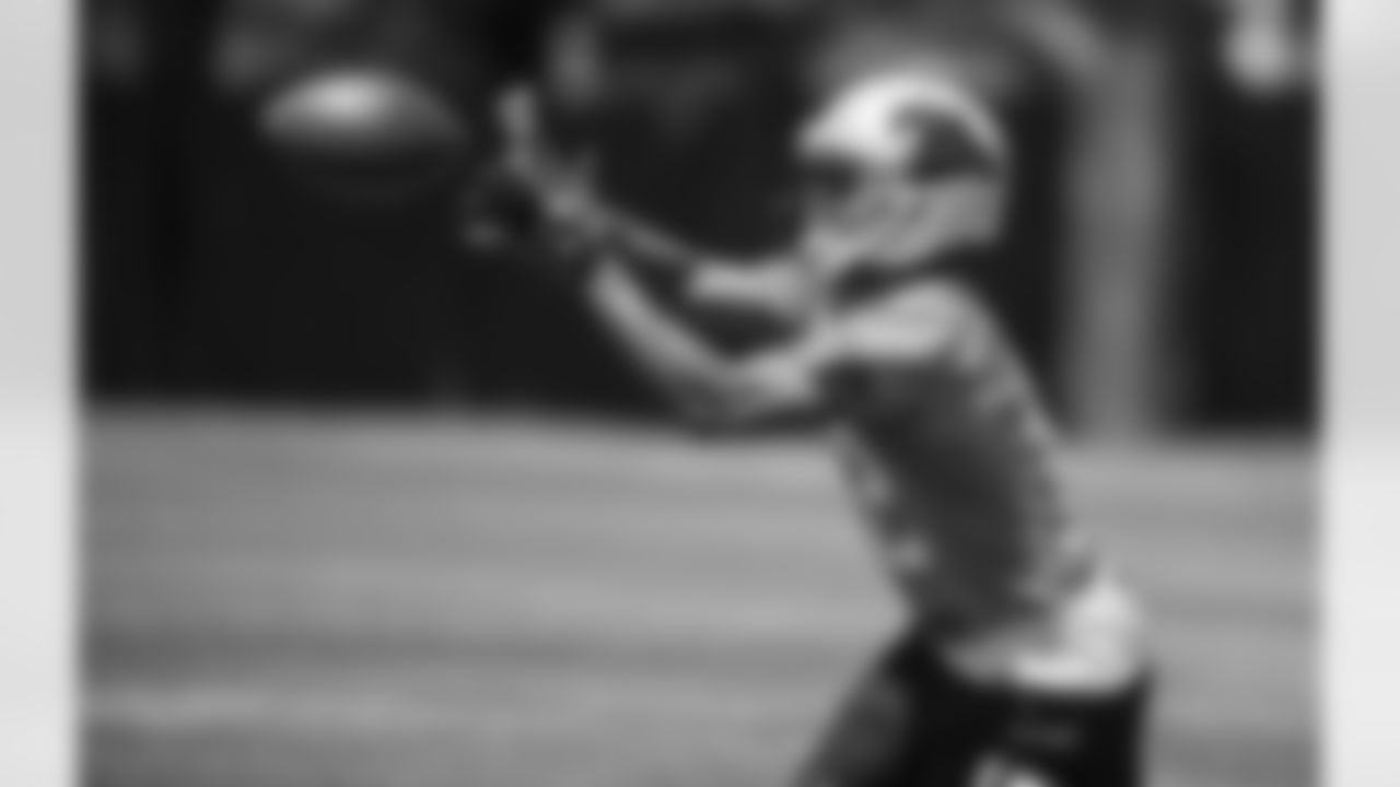 WR Miles Shuler (12)