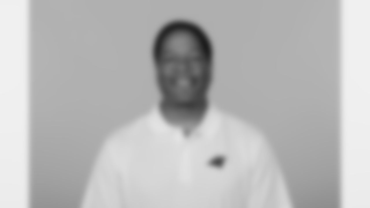 Served as defensive backs coach for the Chicago Bears in Super Bowl XLI against the Indianapolis Colts.