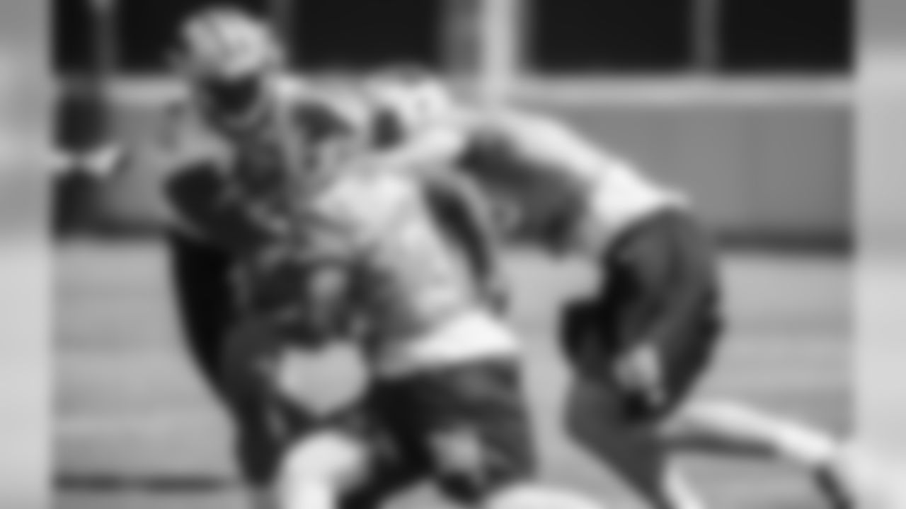 RB Jalen Simmons