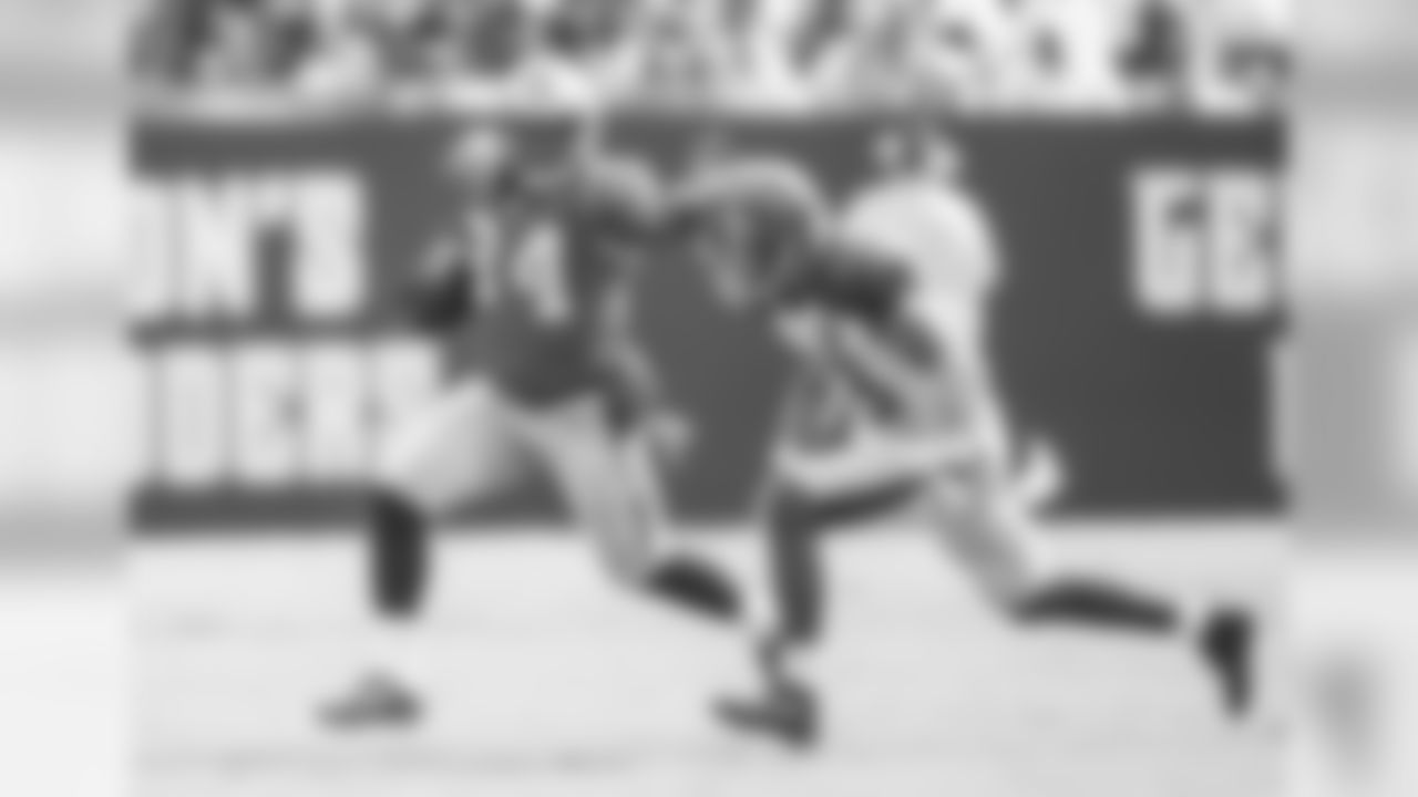 RB Cameron Artis-Payne