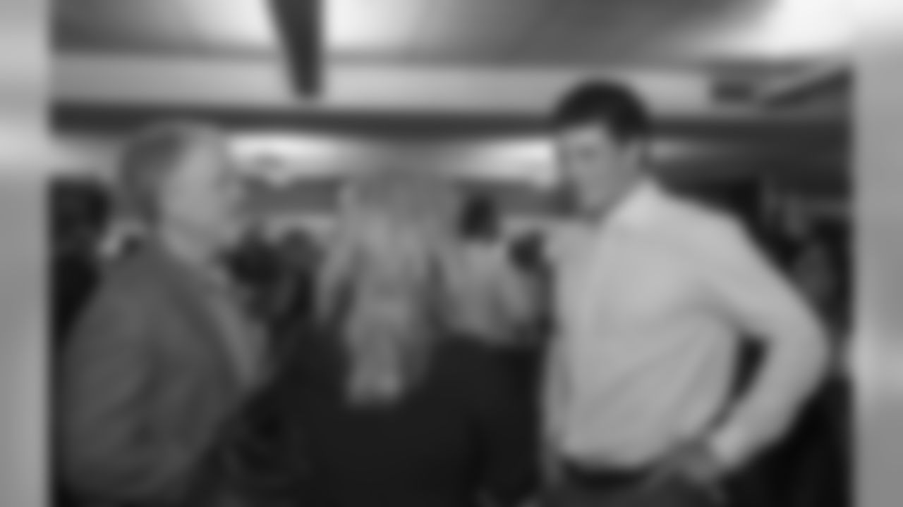 LB Luke Kuechly