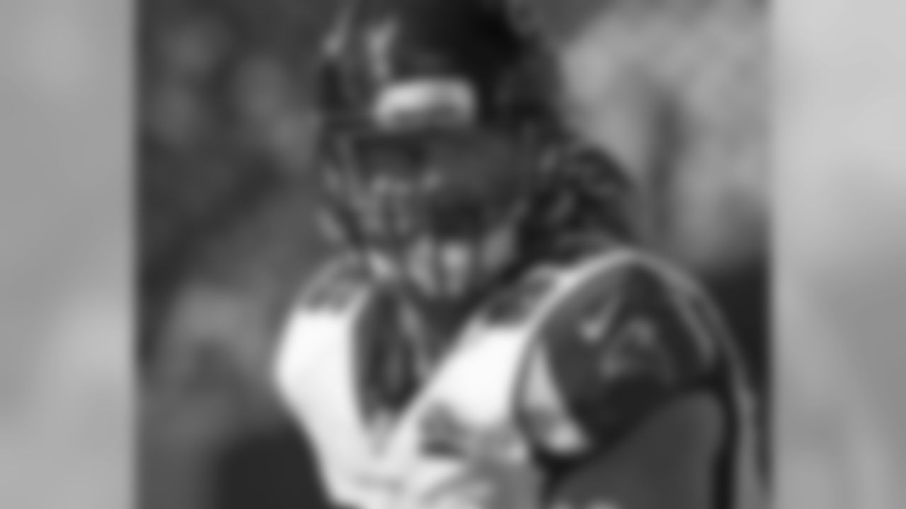 C Gino Gradkowski