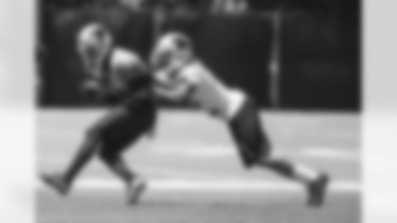 CB Shaquille Richardson (6)