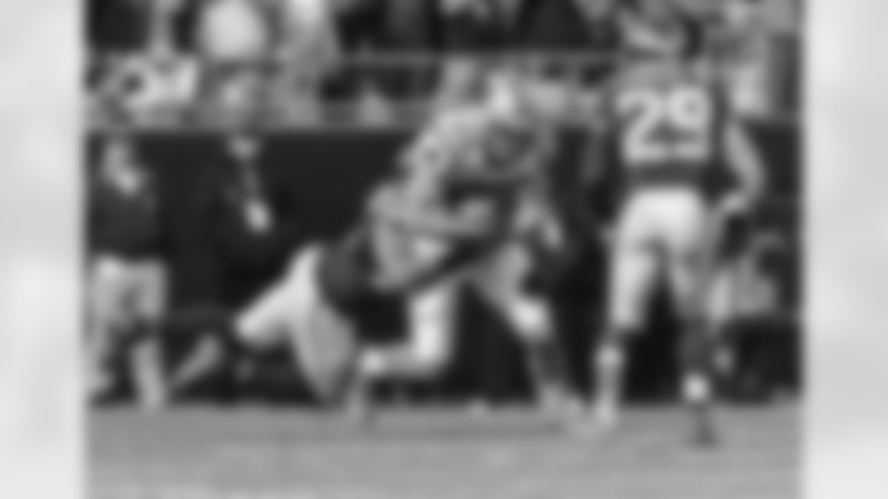 TE Greg Olsen