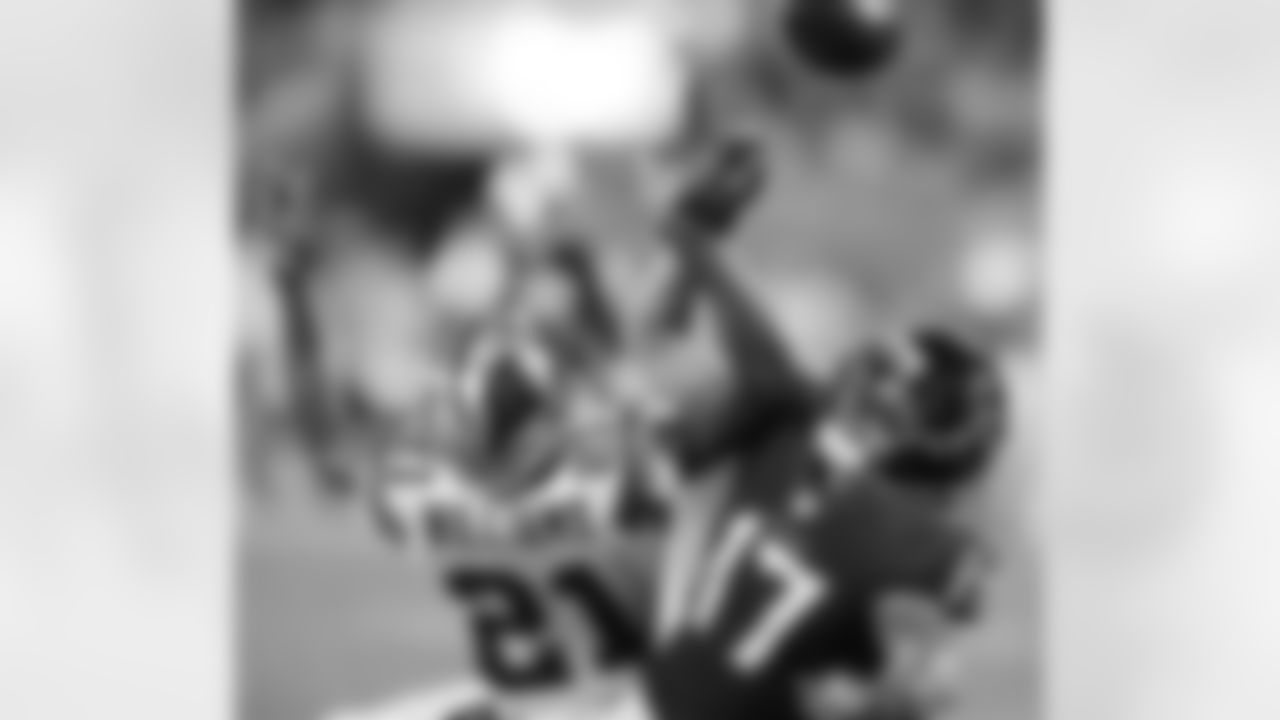 Houston Texans wide receiver Dres Anderson (17) misses the catch against Carolina Panthers defensive back Teddy Williams (21) during the first half of an NFL preseason football game, Wednesday, Aug. 9, 2017, in Charlotte, N.C. (AP Photo/Jason E. Miczek)