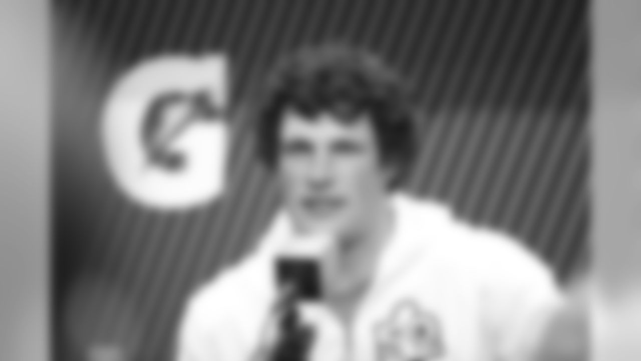 LB Luke Kuechly