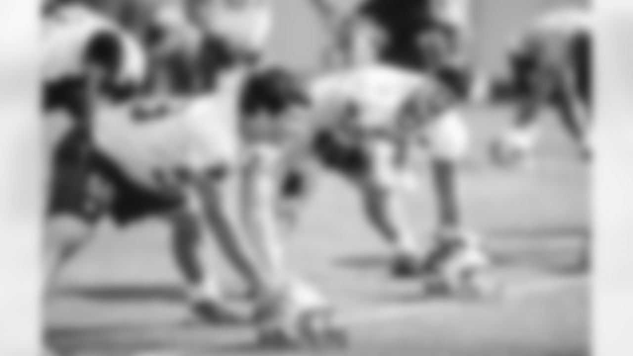 LB Luke Kuechly